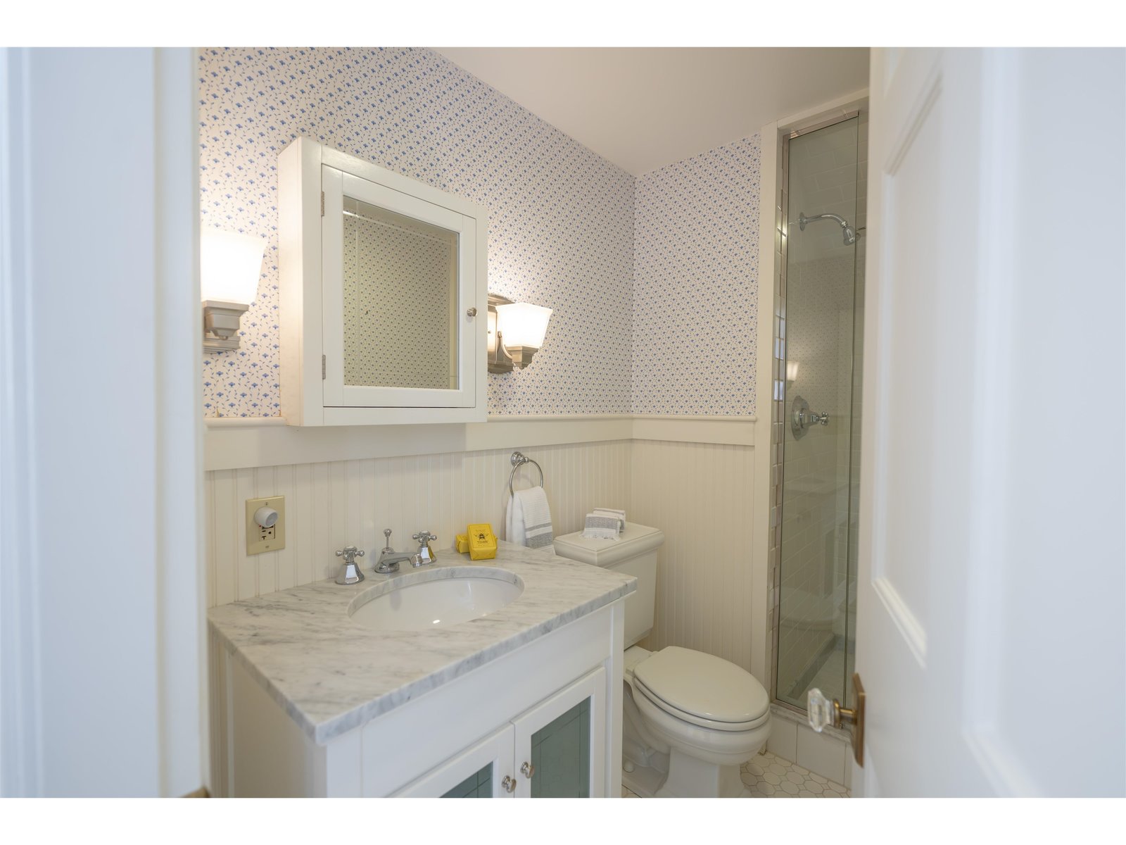 39 Elm Street, Unit B