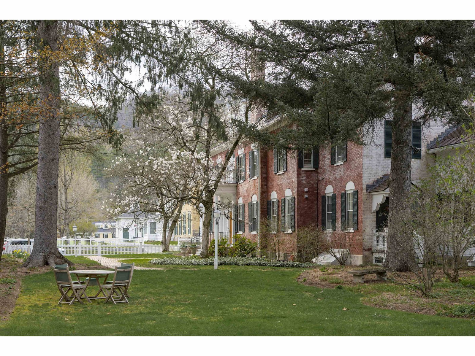 39 Elm Street, Unit B