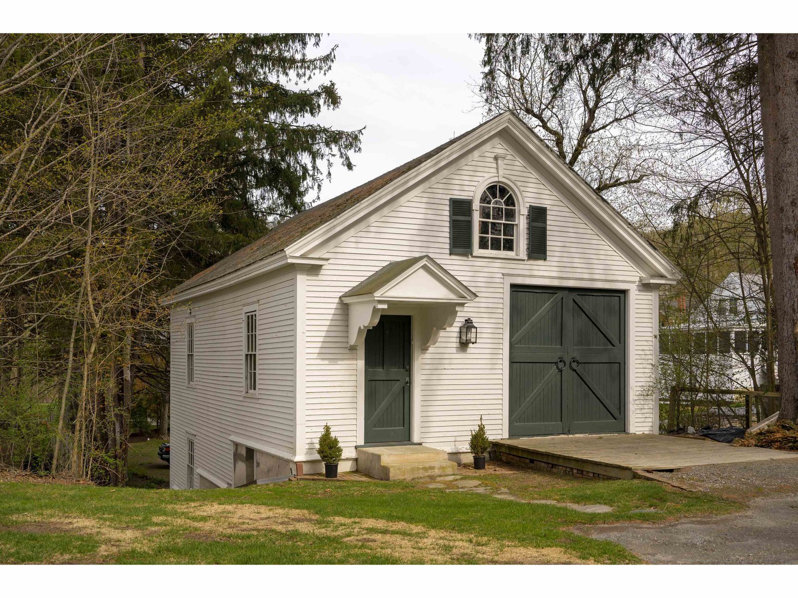 39 Elm Street, Unit B