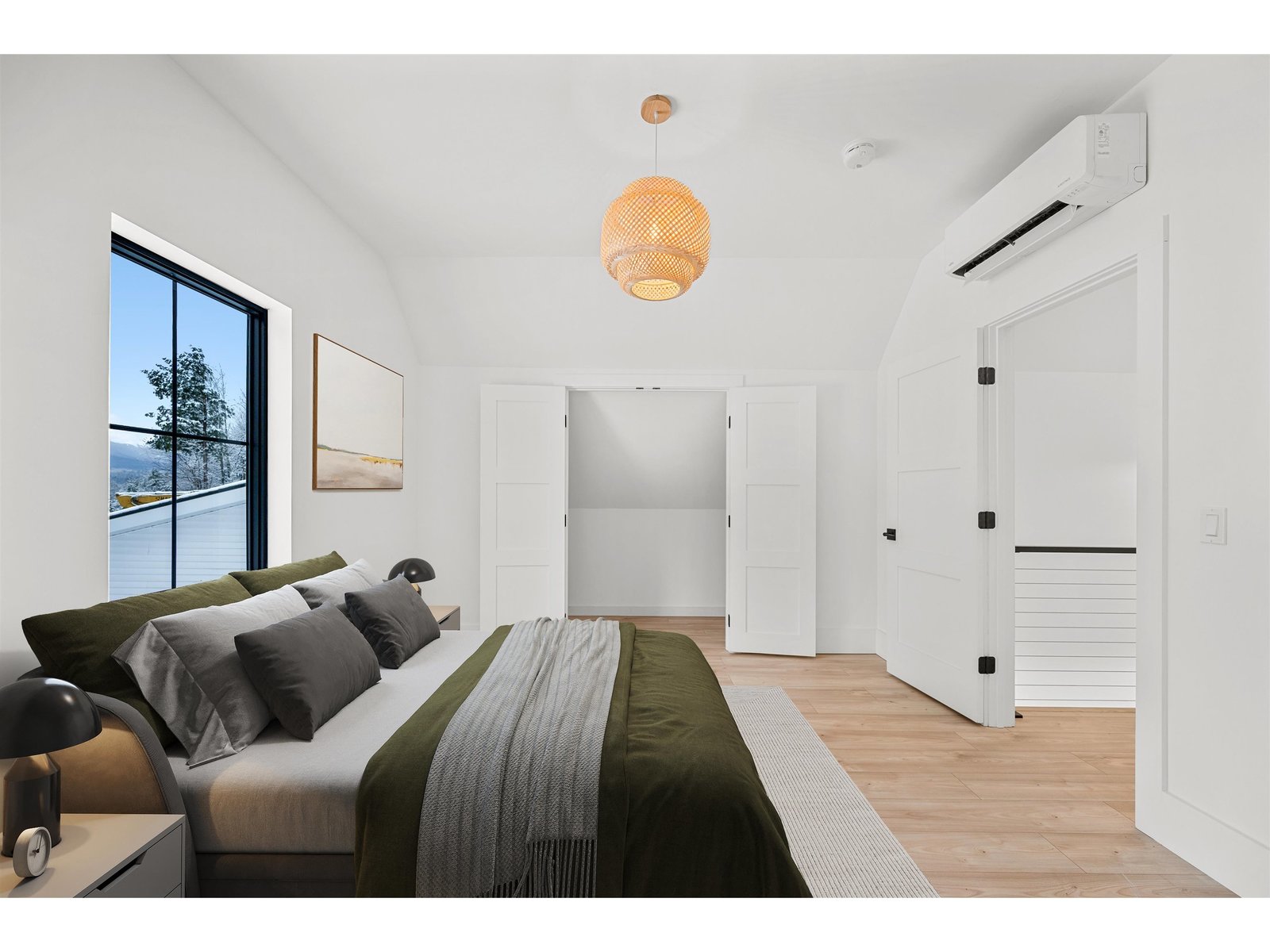 Bedroom (likeness only)
