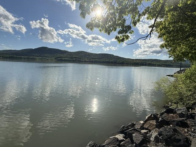 39 Island Drive