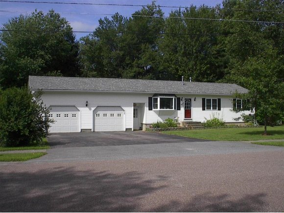 39 Kingswood Dr