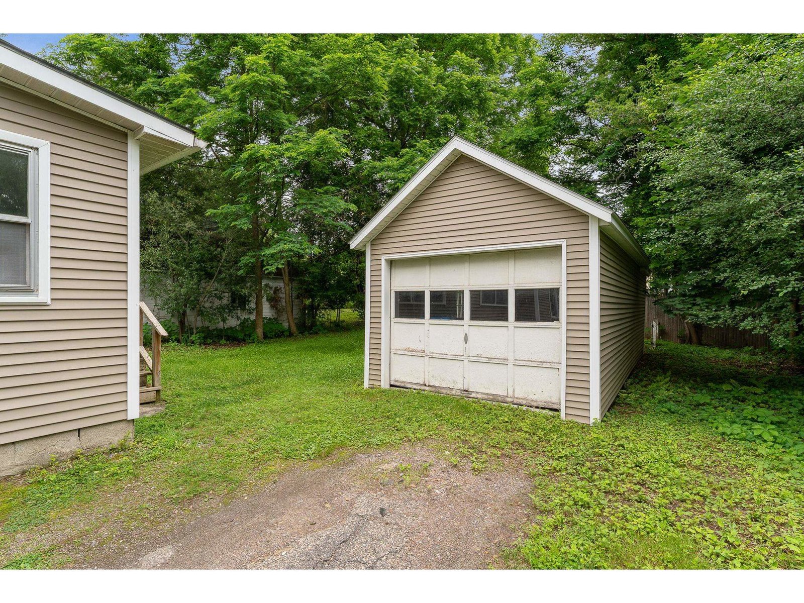 39 Latham Court