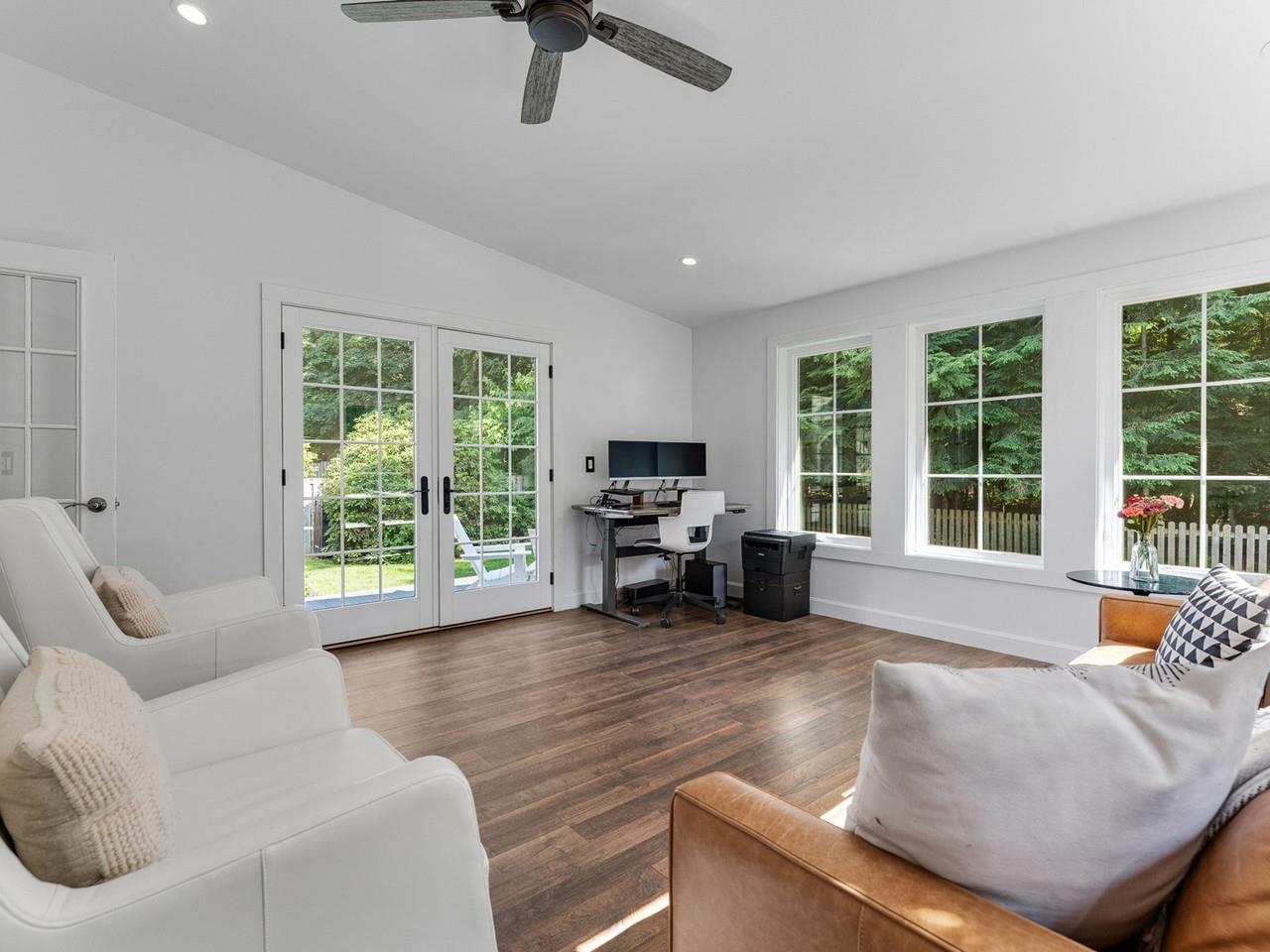 FourSeason Room Opens to Deck