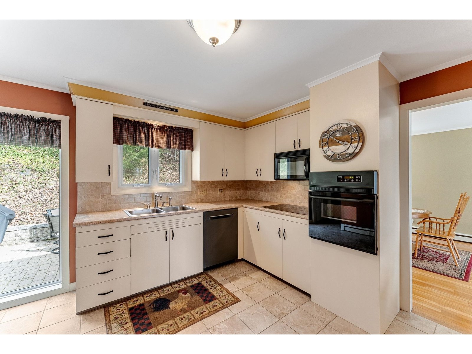 39 Maplewood Avenue