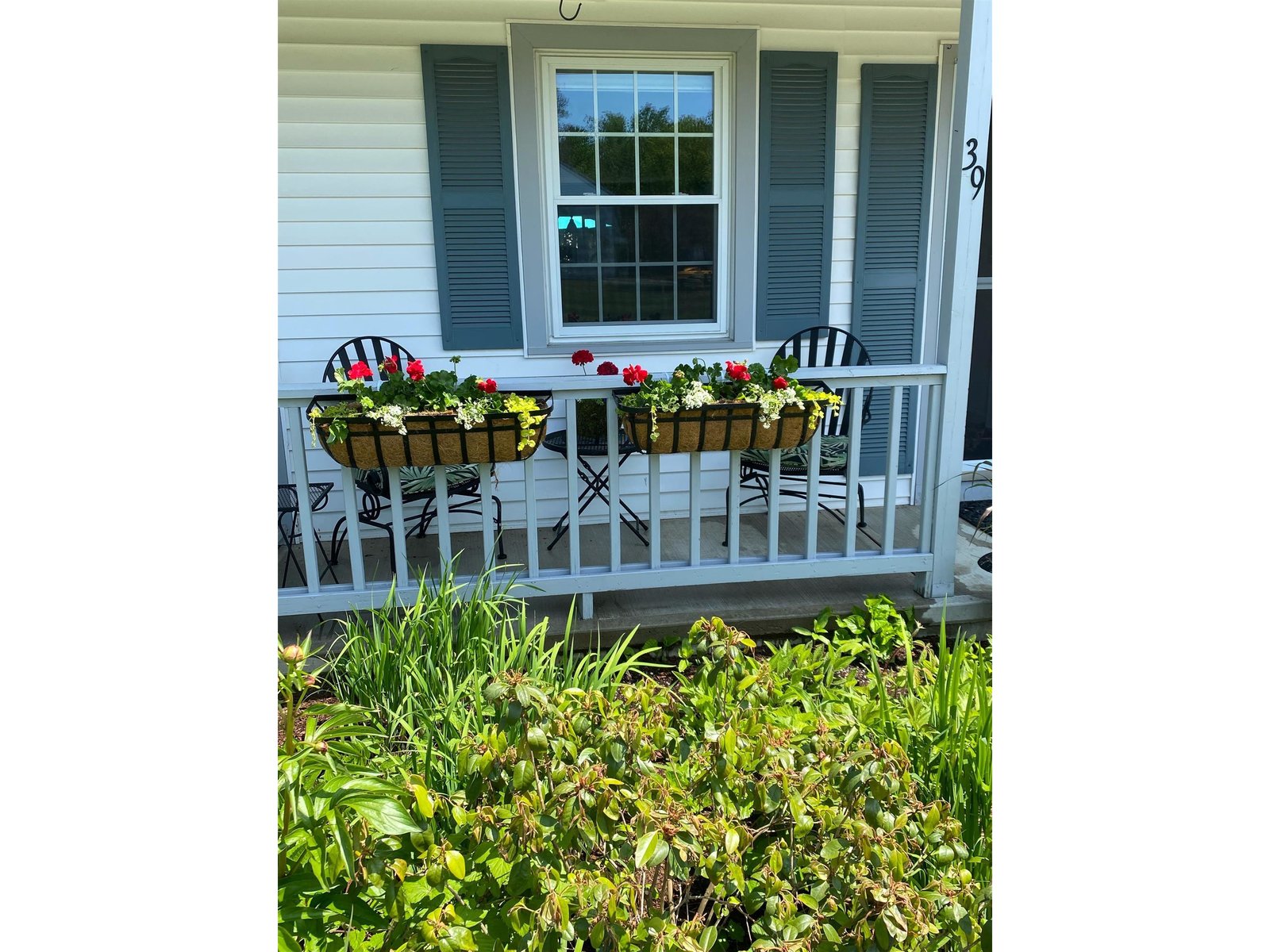 39 River View Drive