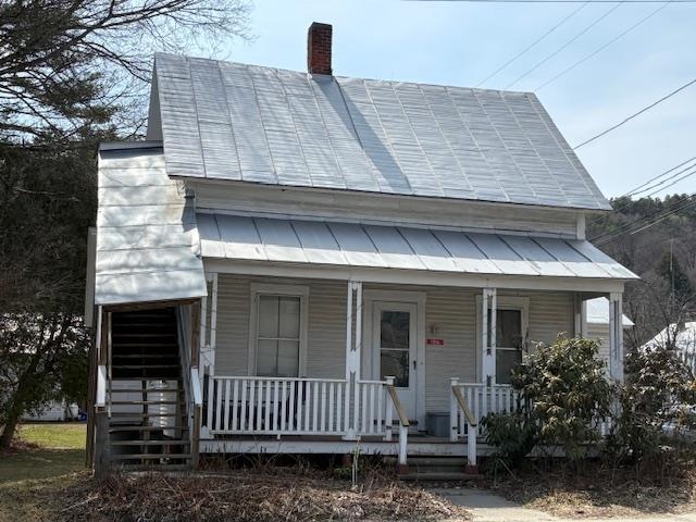 39 Safford Road, Royalton