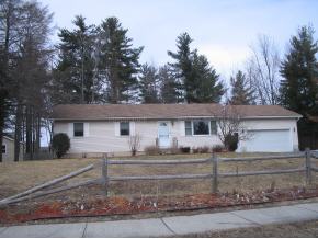 39 Strawberry Ln