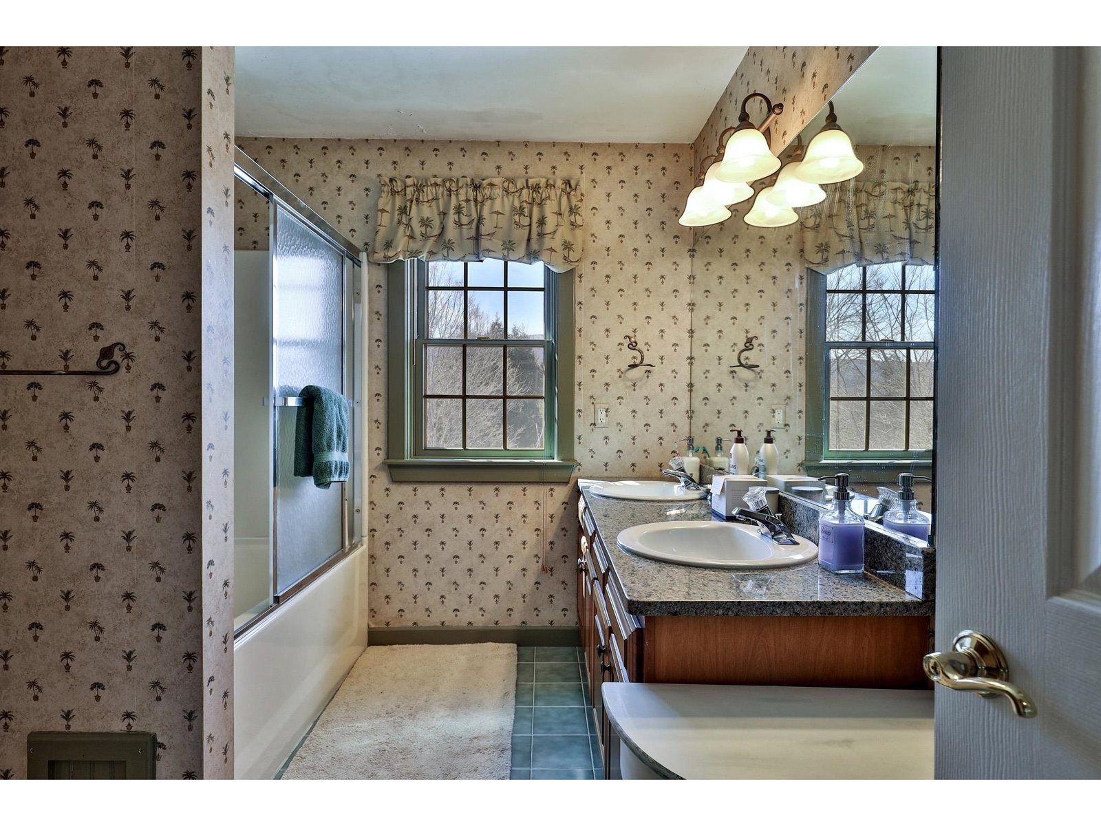 Second floor shared bathroom
