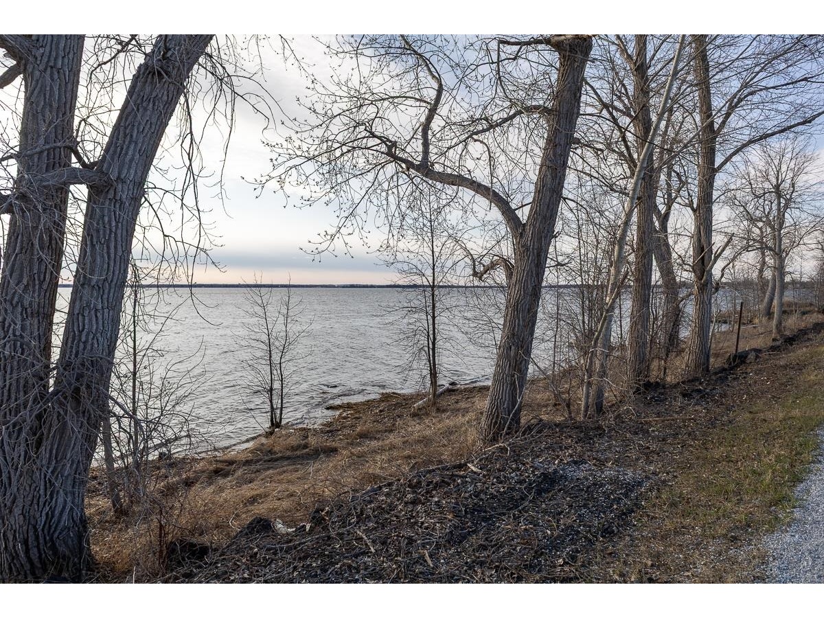 39 West Shore Road
