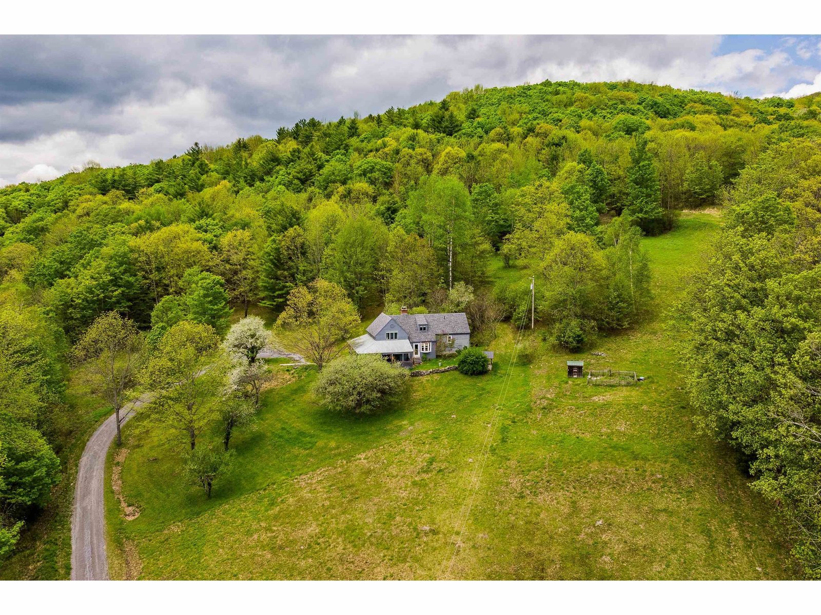39 Whitcomb Hill Road, Strafford