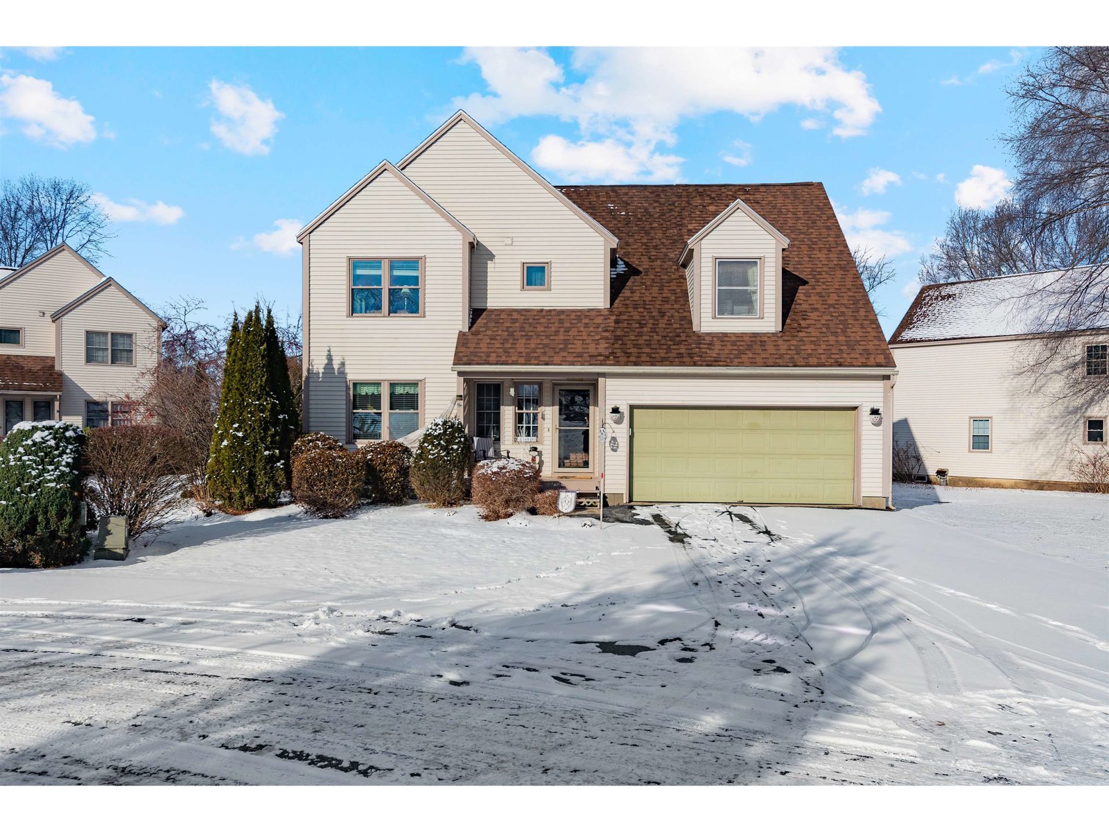 39 White Lilac Way, Colchester