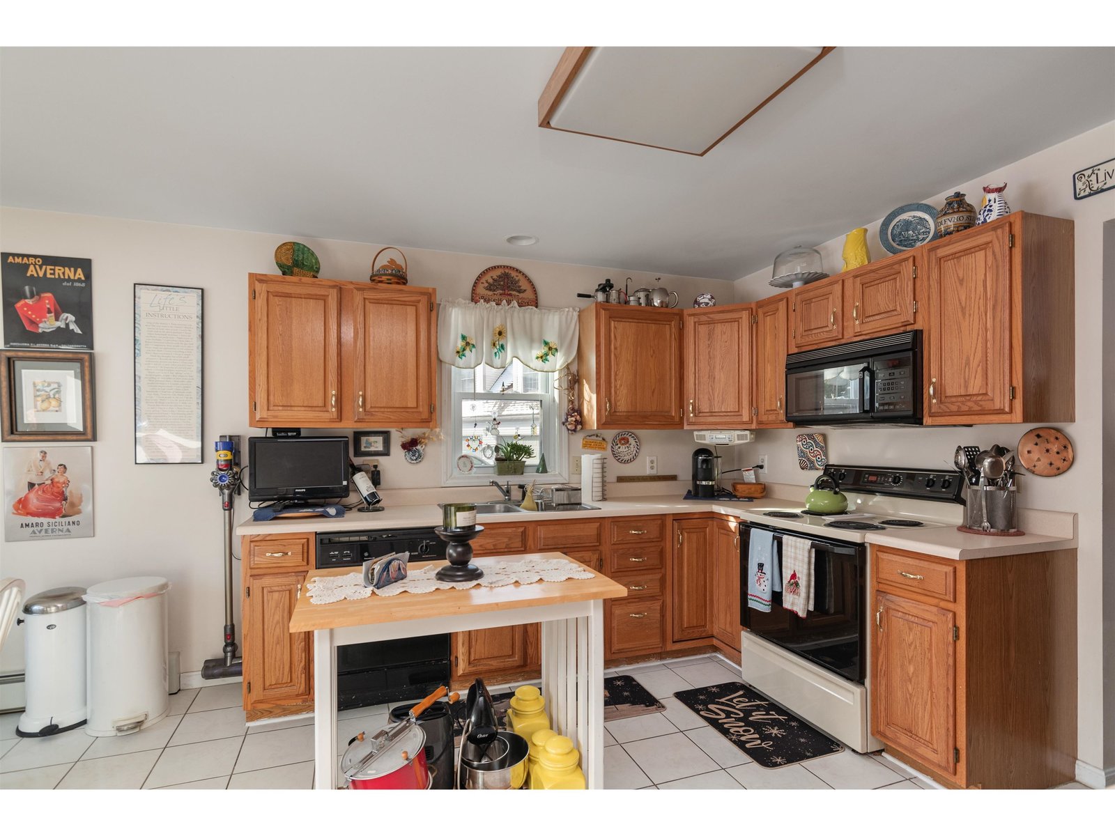 39 White Lilac Way