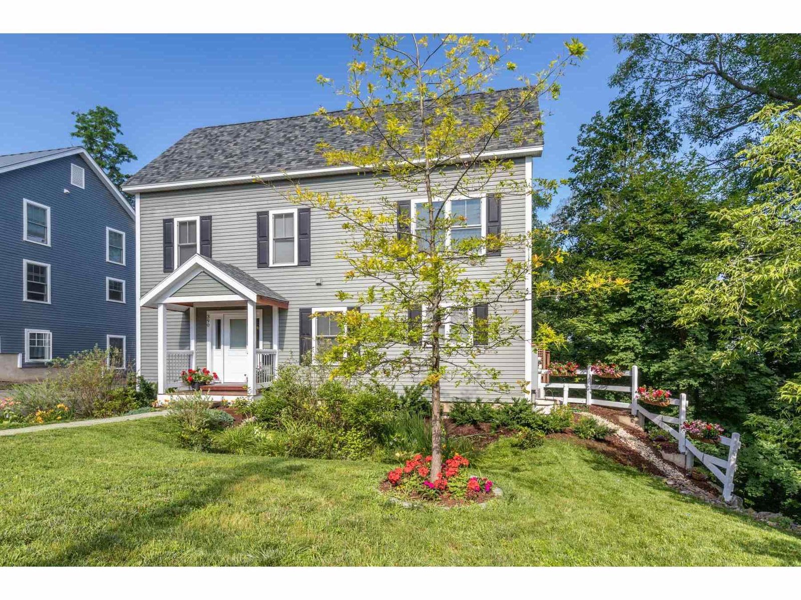 390 Colchester Avenue