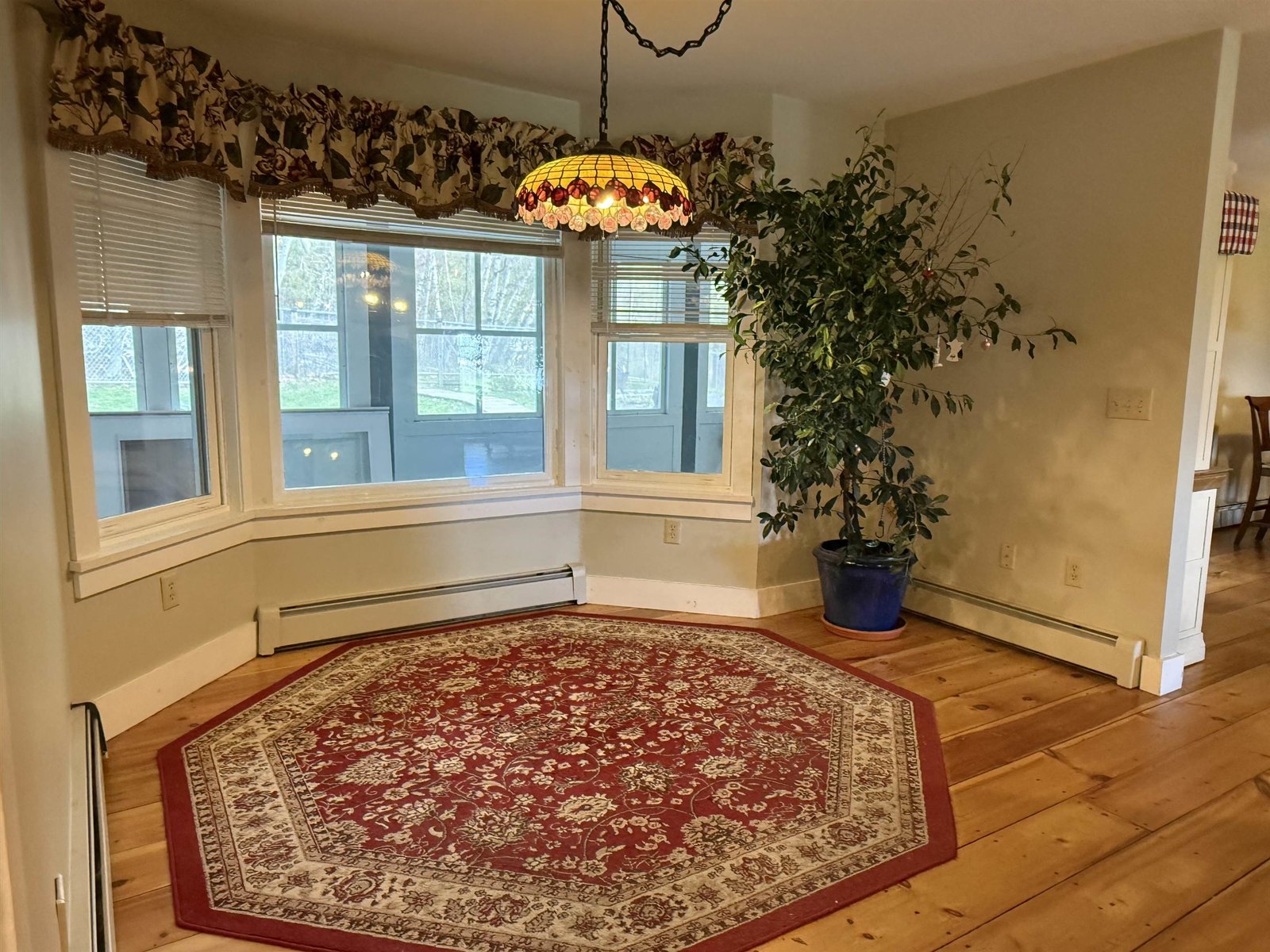 kitchen dining area