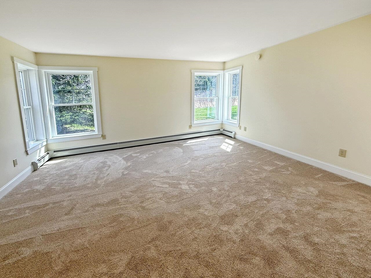 392 Commons Road