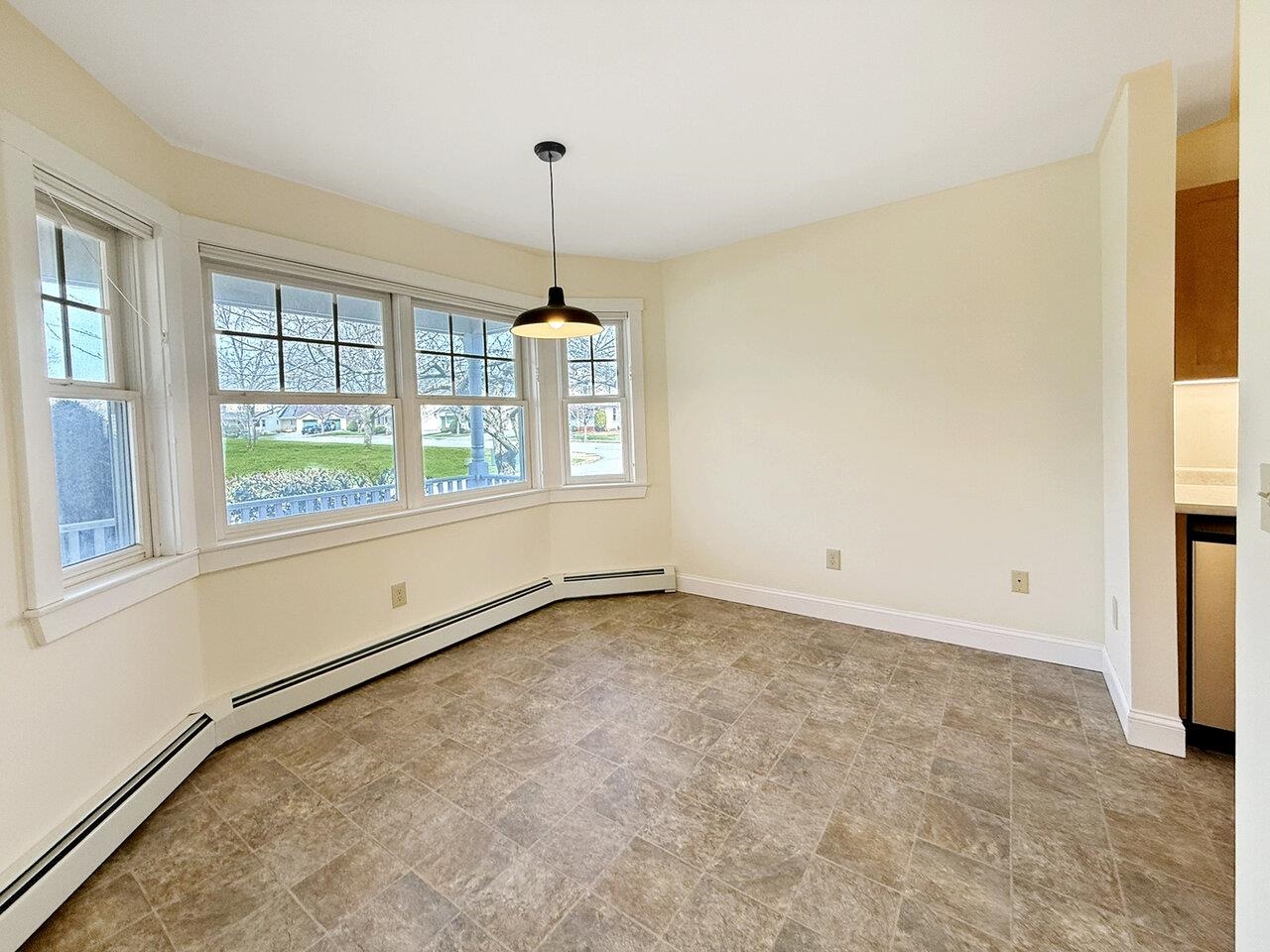 392 Commons Road