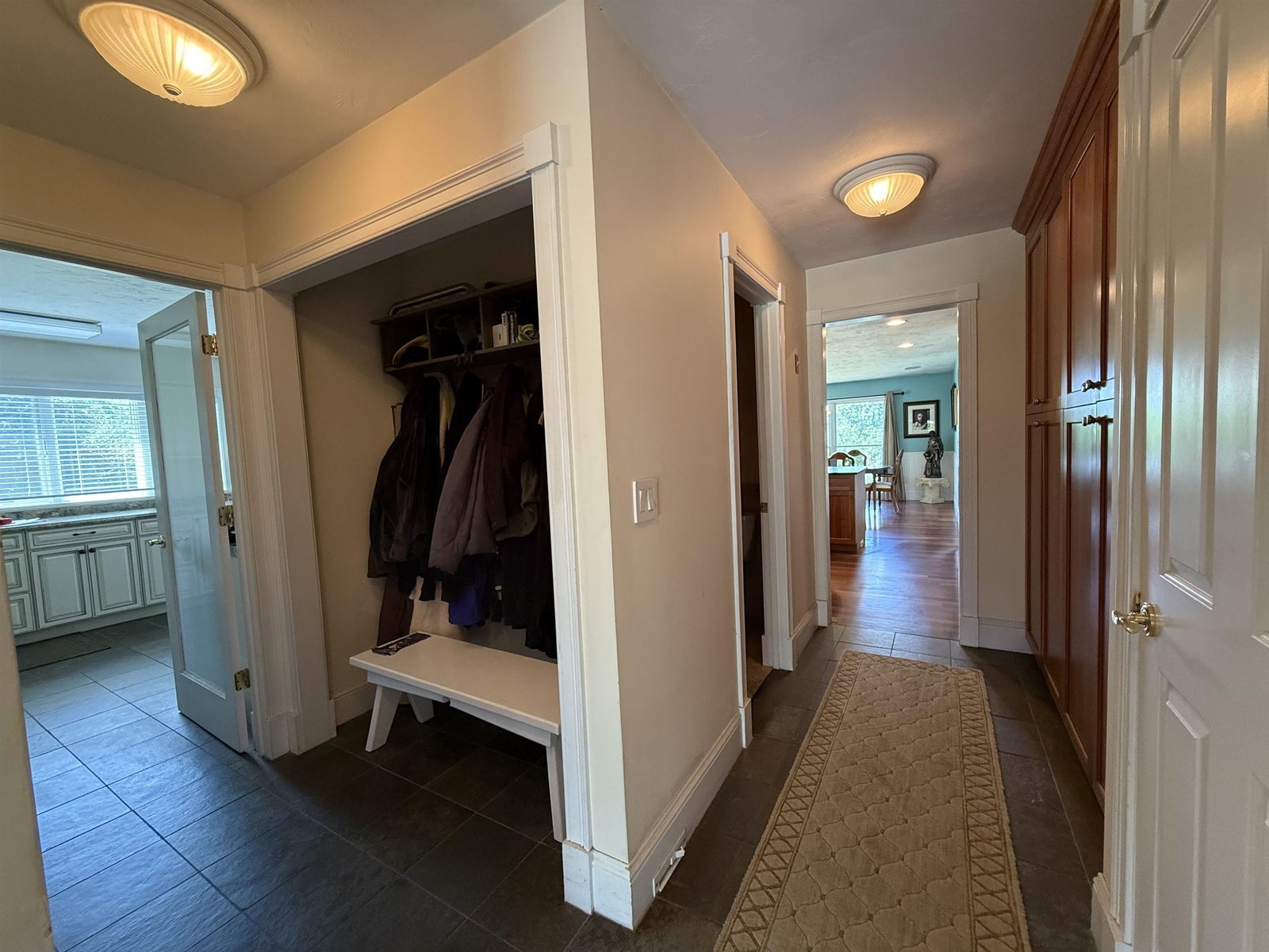 entry way from garage