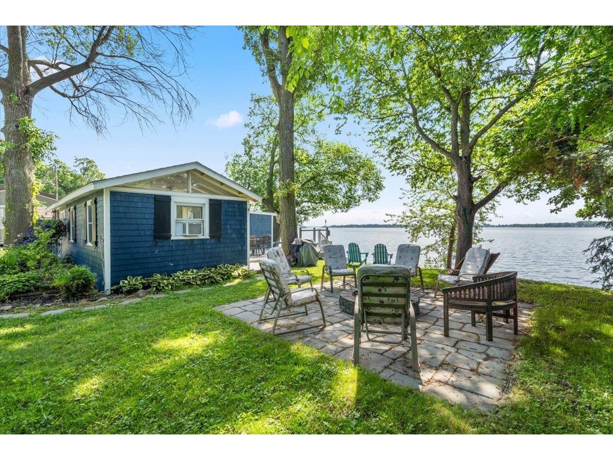 393 Ferrand Road