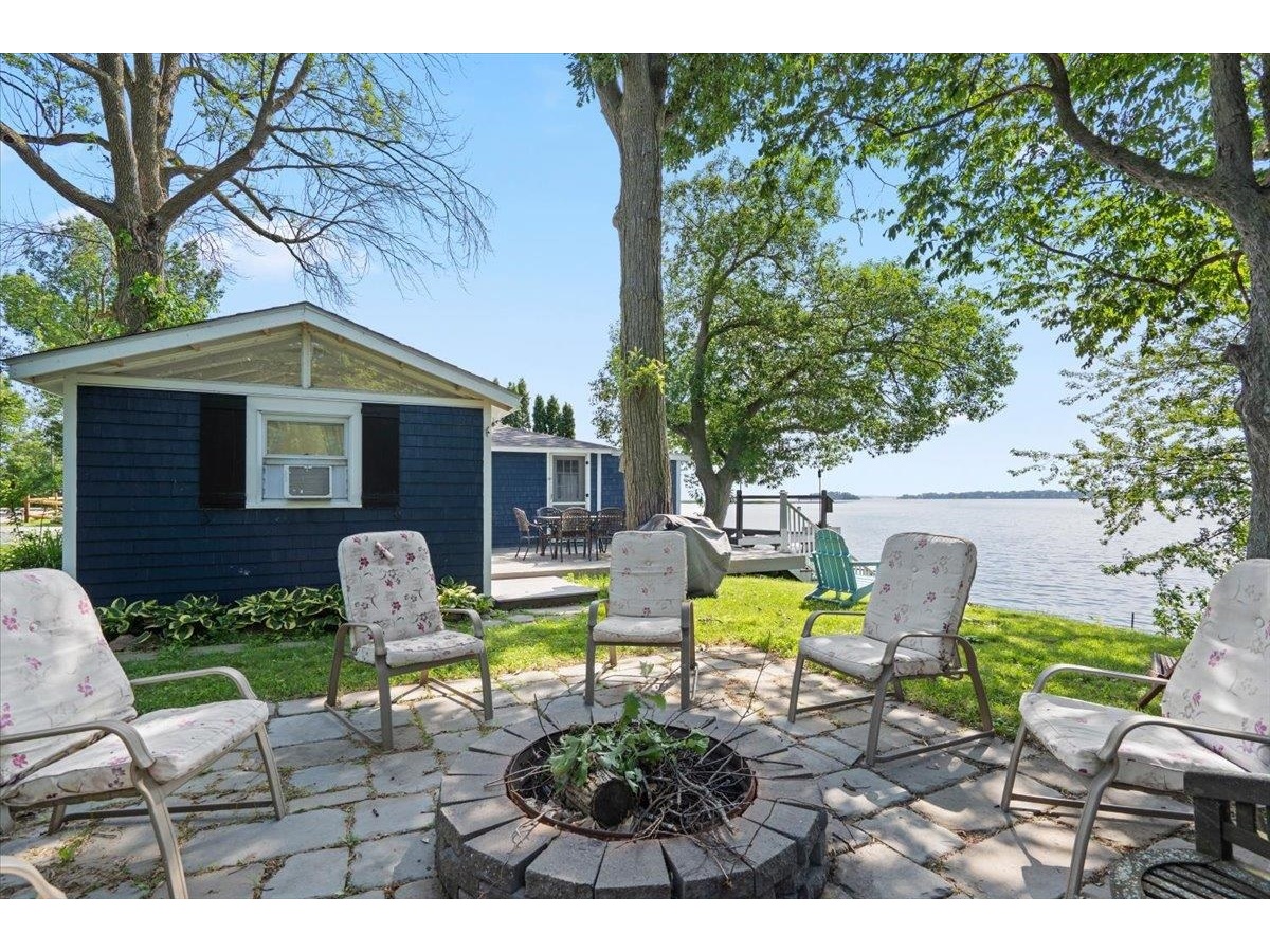 393 Ferrand Road