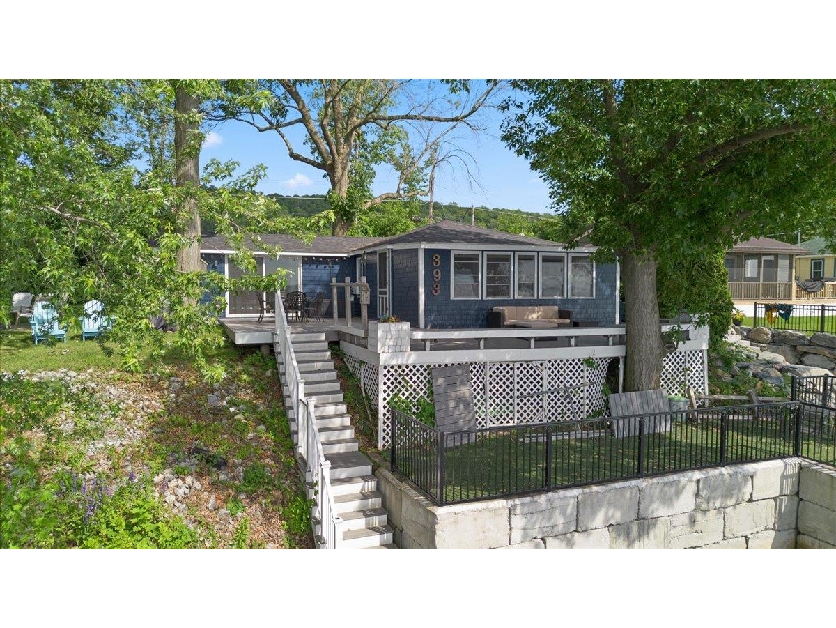393 Ferrand Road