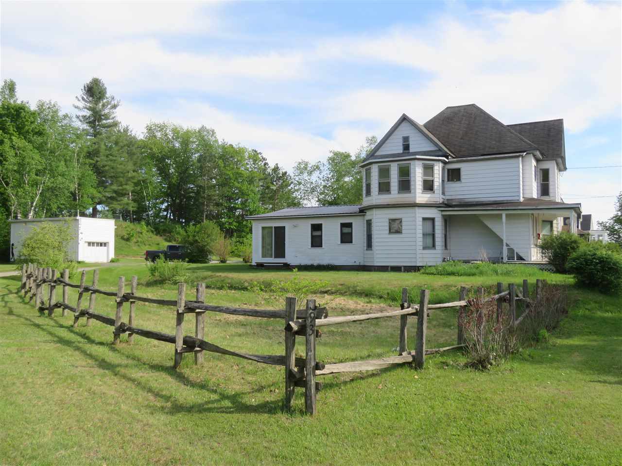 393 Pleasant St Street
