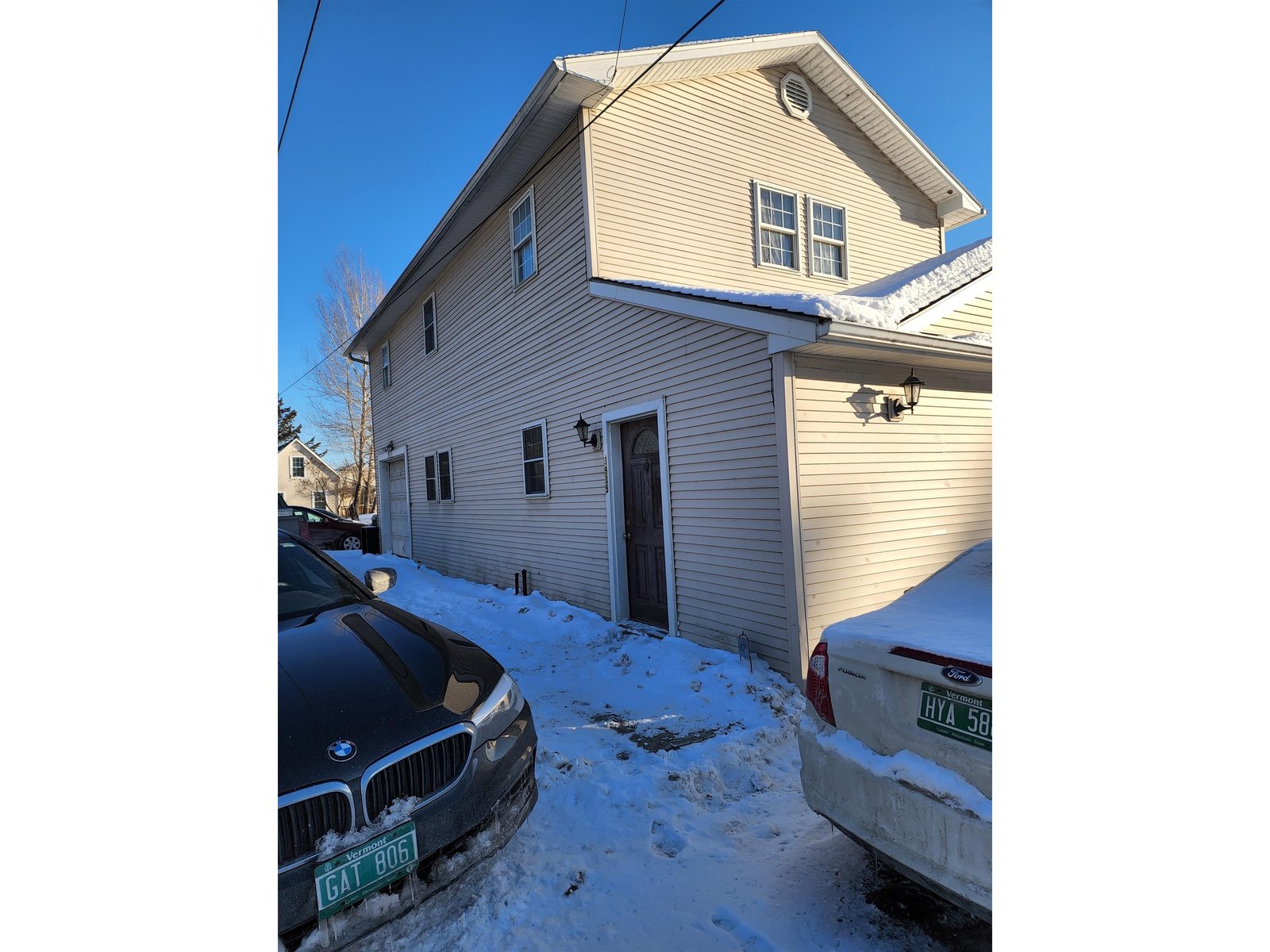 3935 VT Route 105W