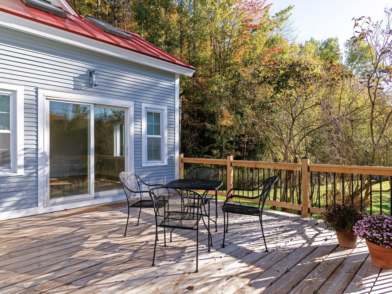 16 x 17 deck off family room