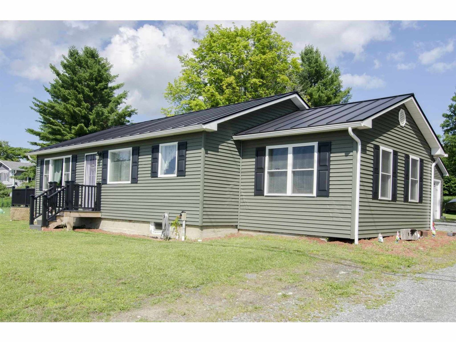 3949 Darling Hill Road