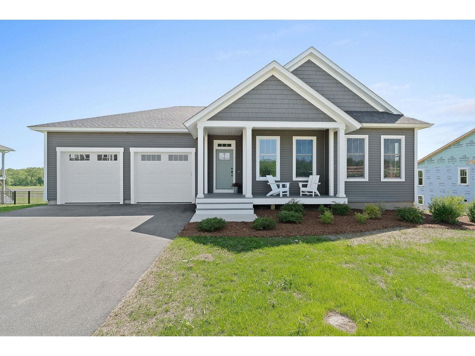 395 Commodore Drive