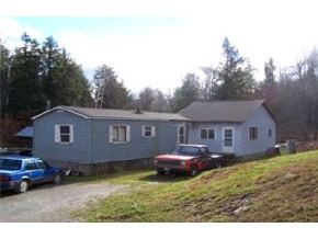 395 Hillcrest Ave.