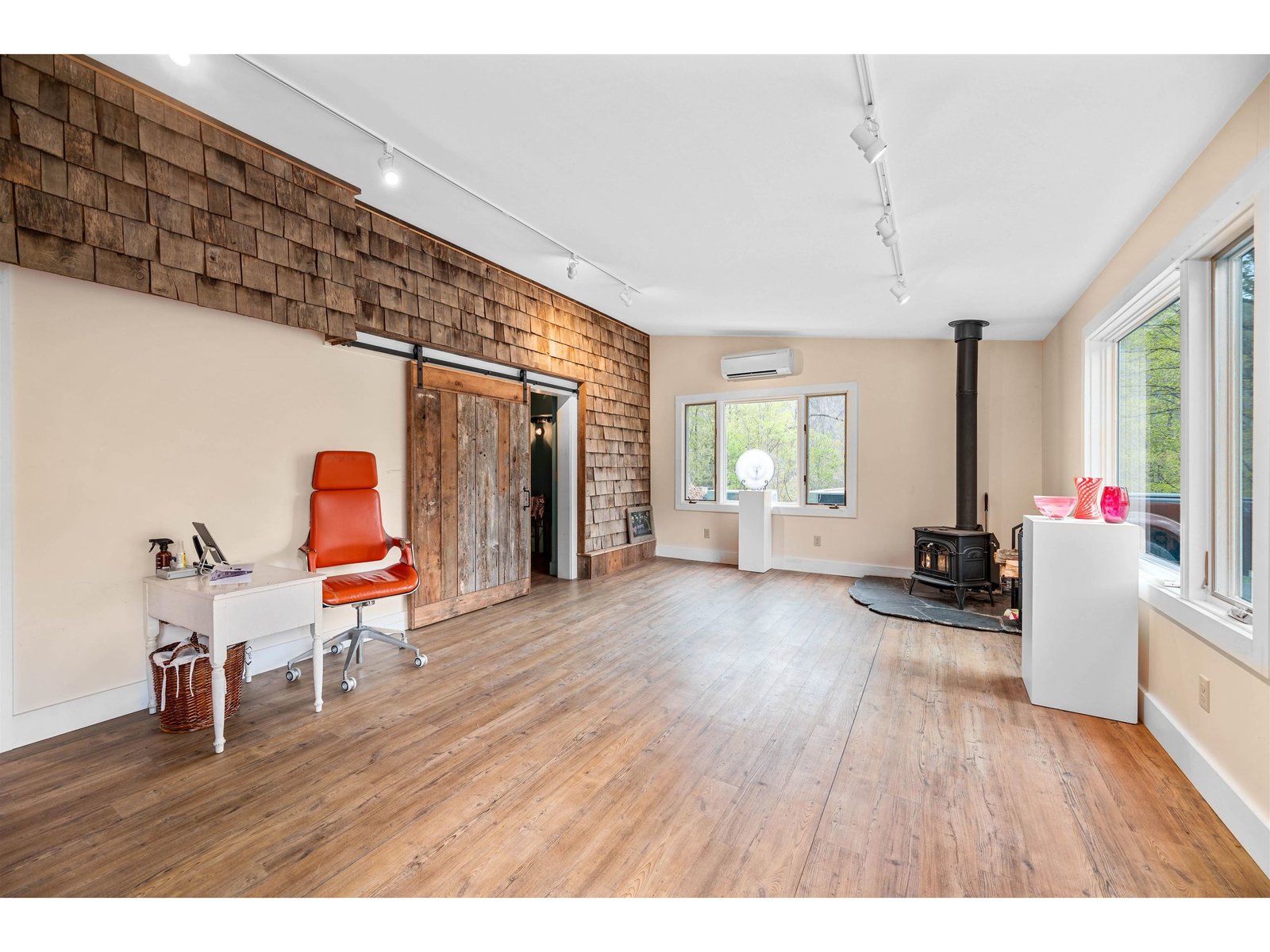 1st floor gallery