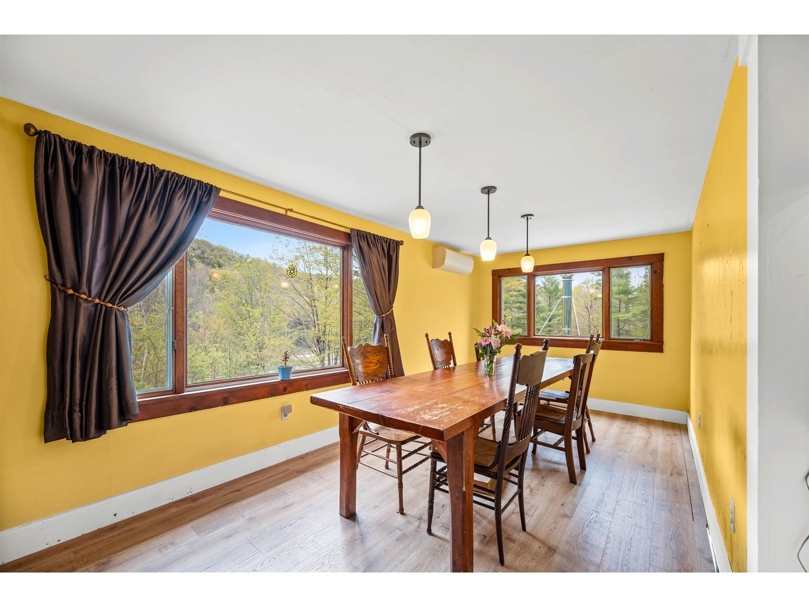 Large Dining Area