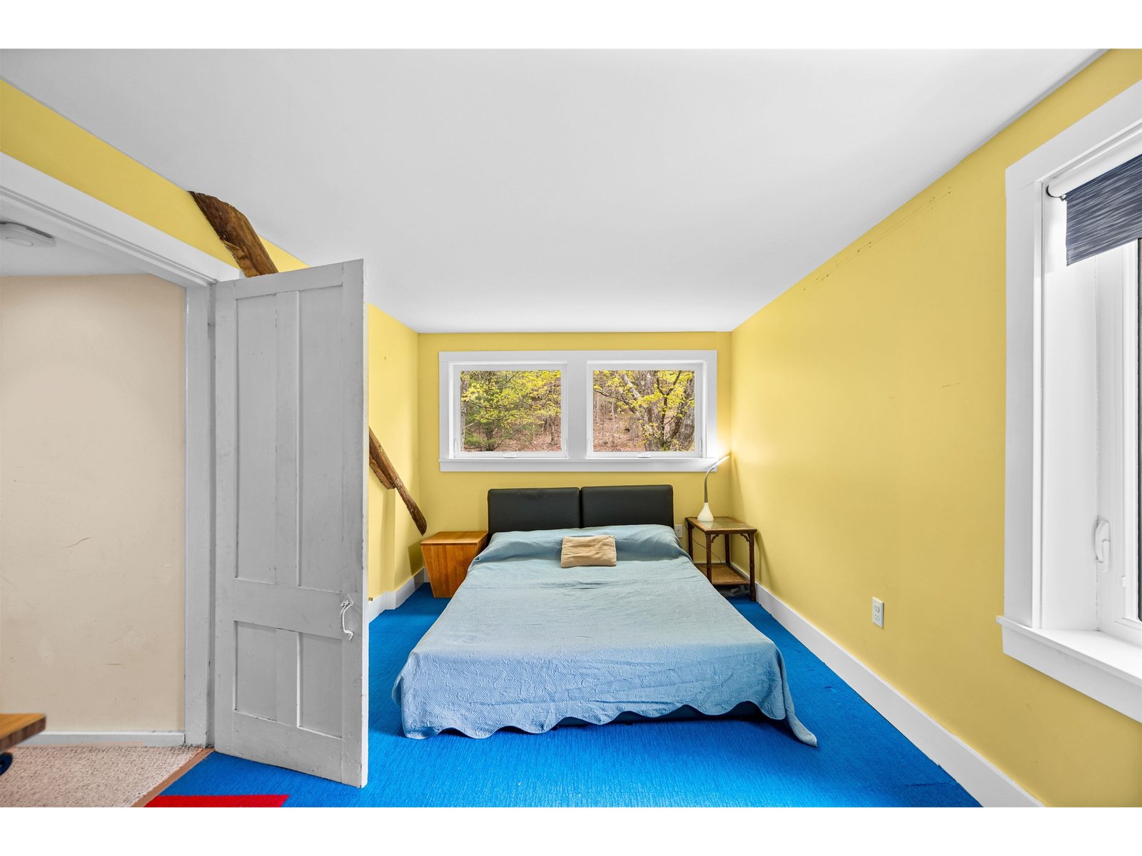 2nd floor bedroom