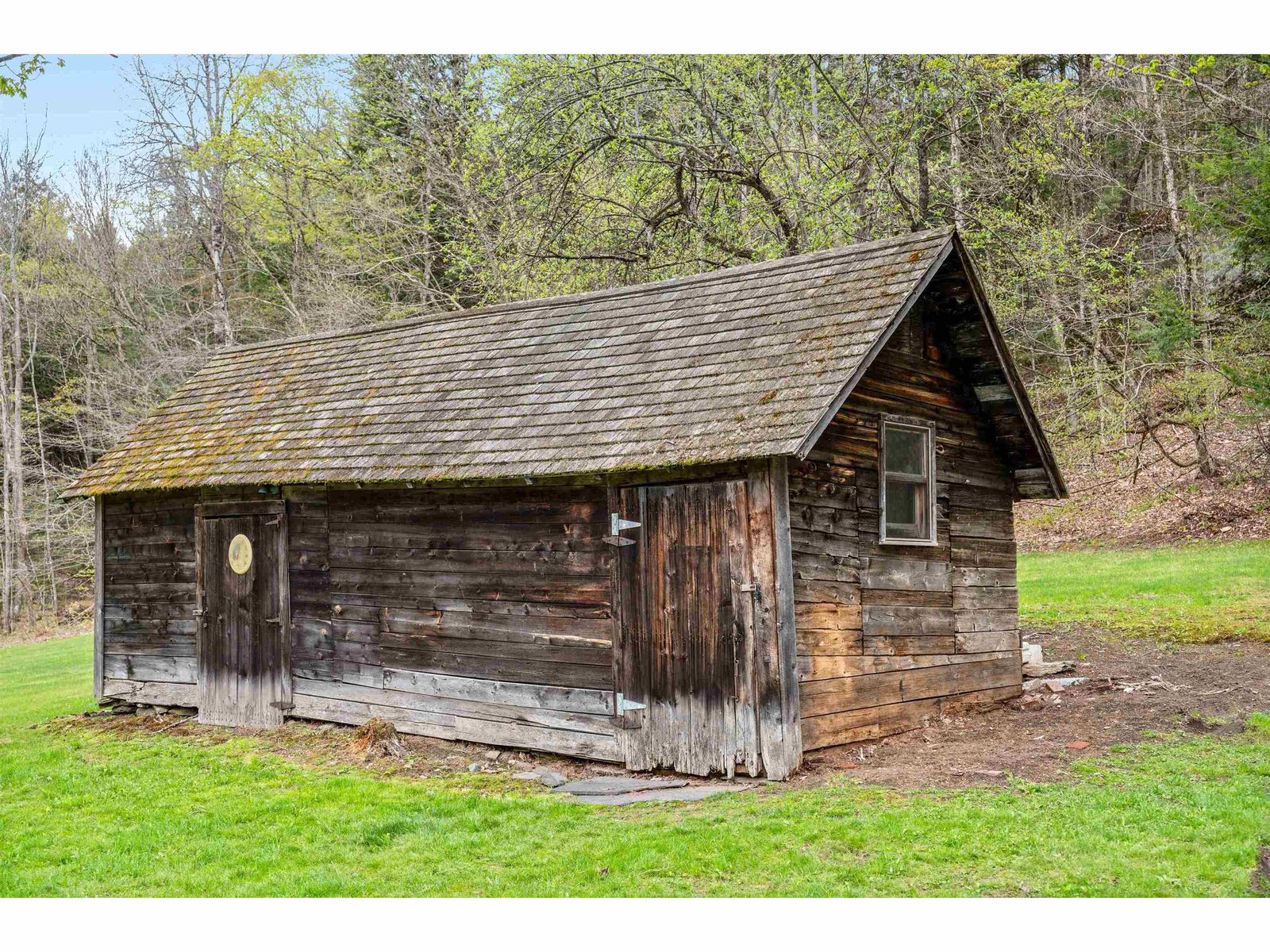 Shed with power