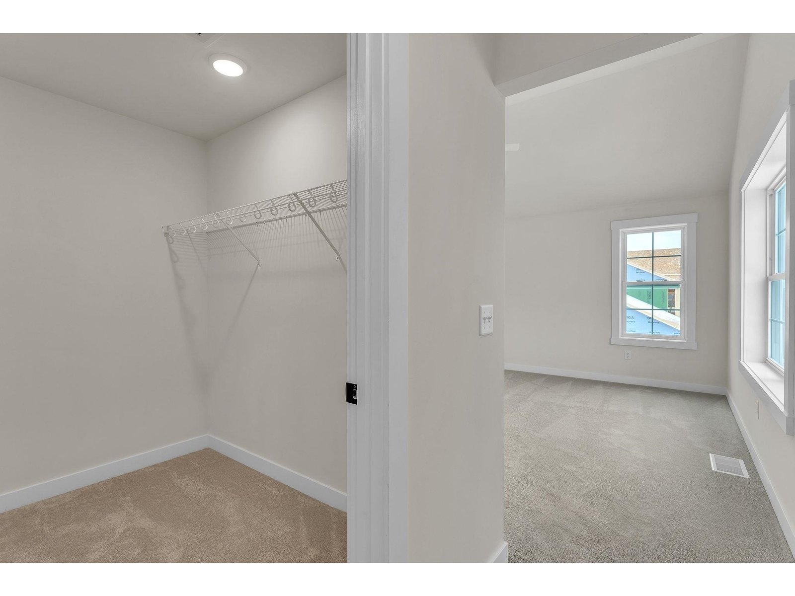 396 Commodore Drive, Unit 21