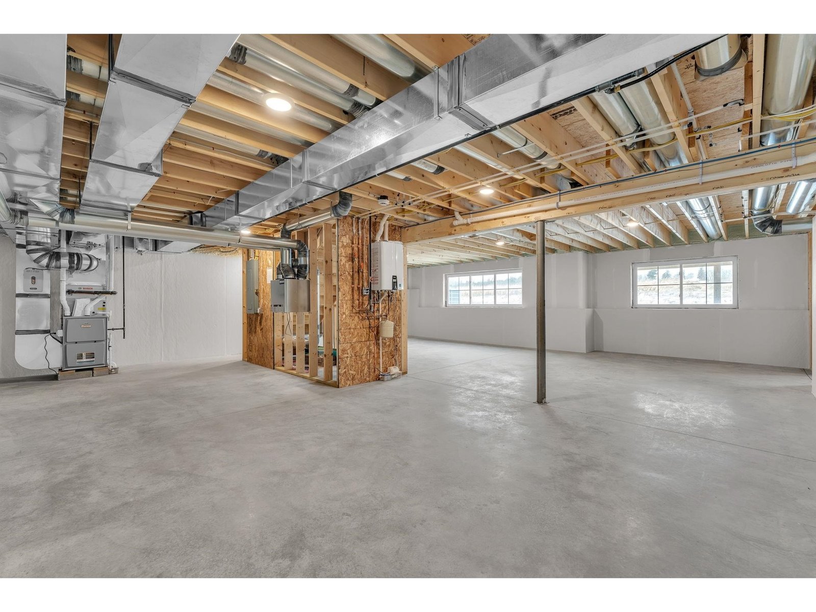 396 Commodore Drive, Unit 21
