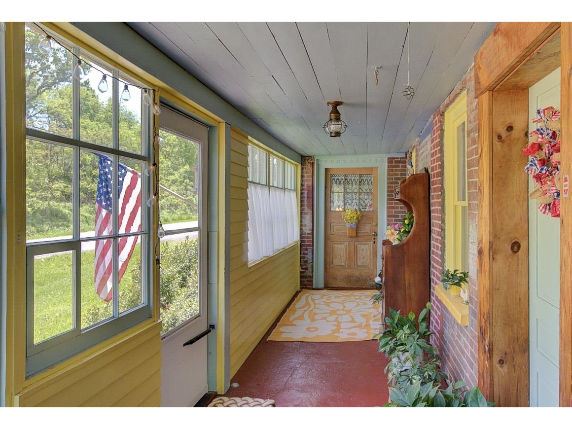 398 North Road