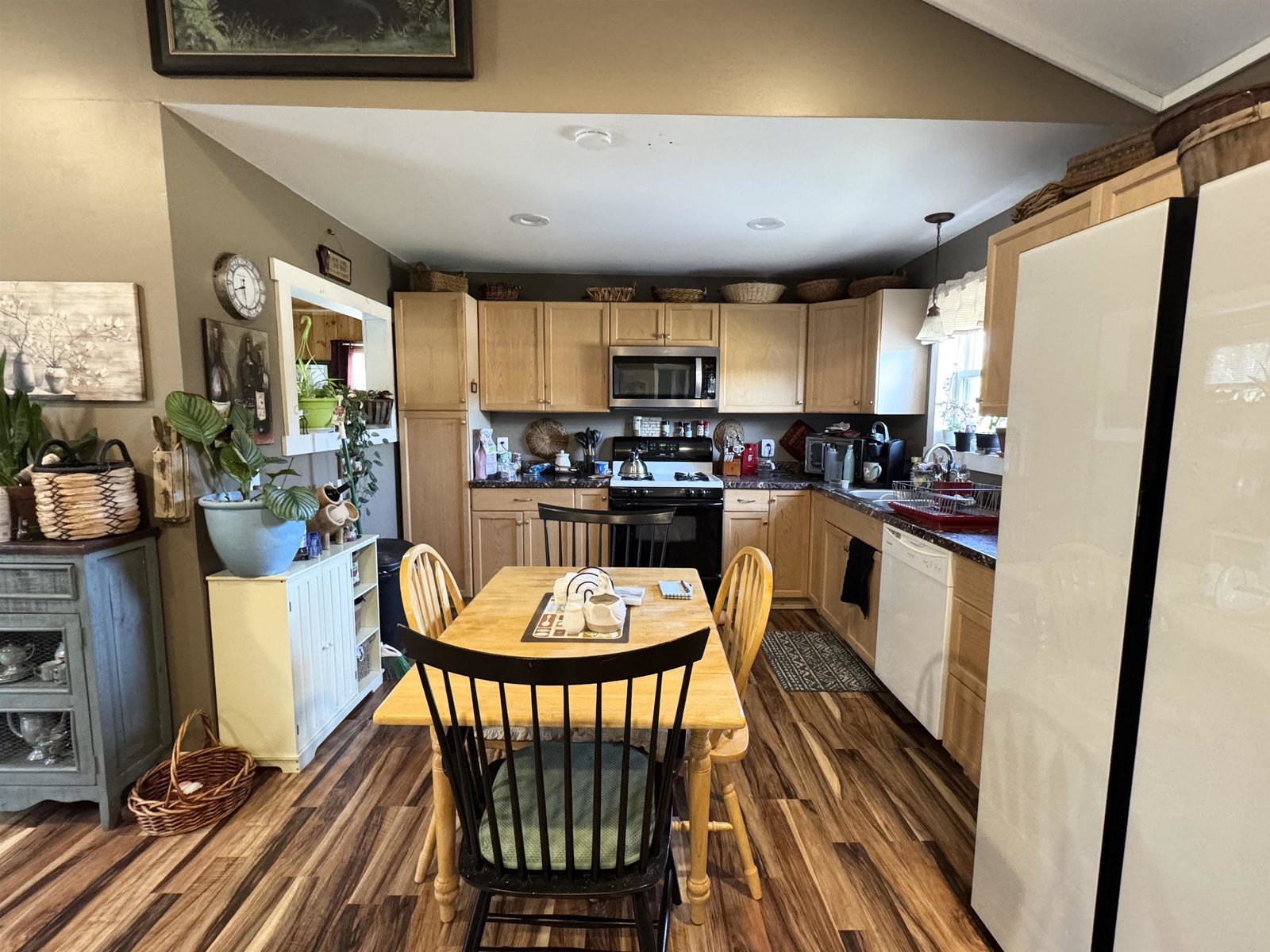 Kitchen/Dining
