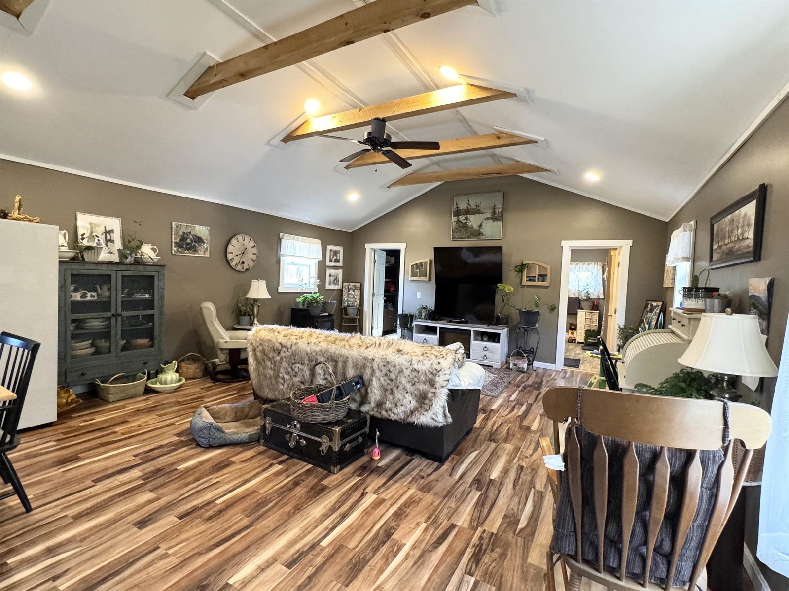 Living Area - Open Floor Plan
