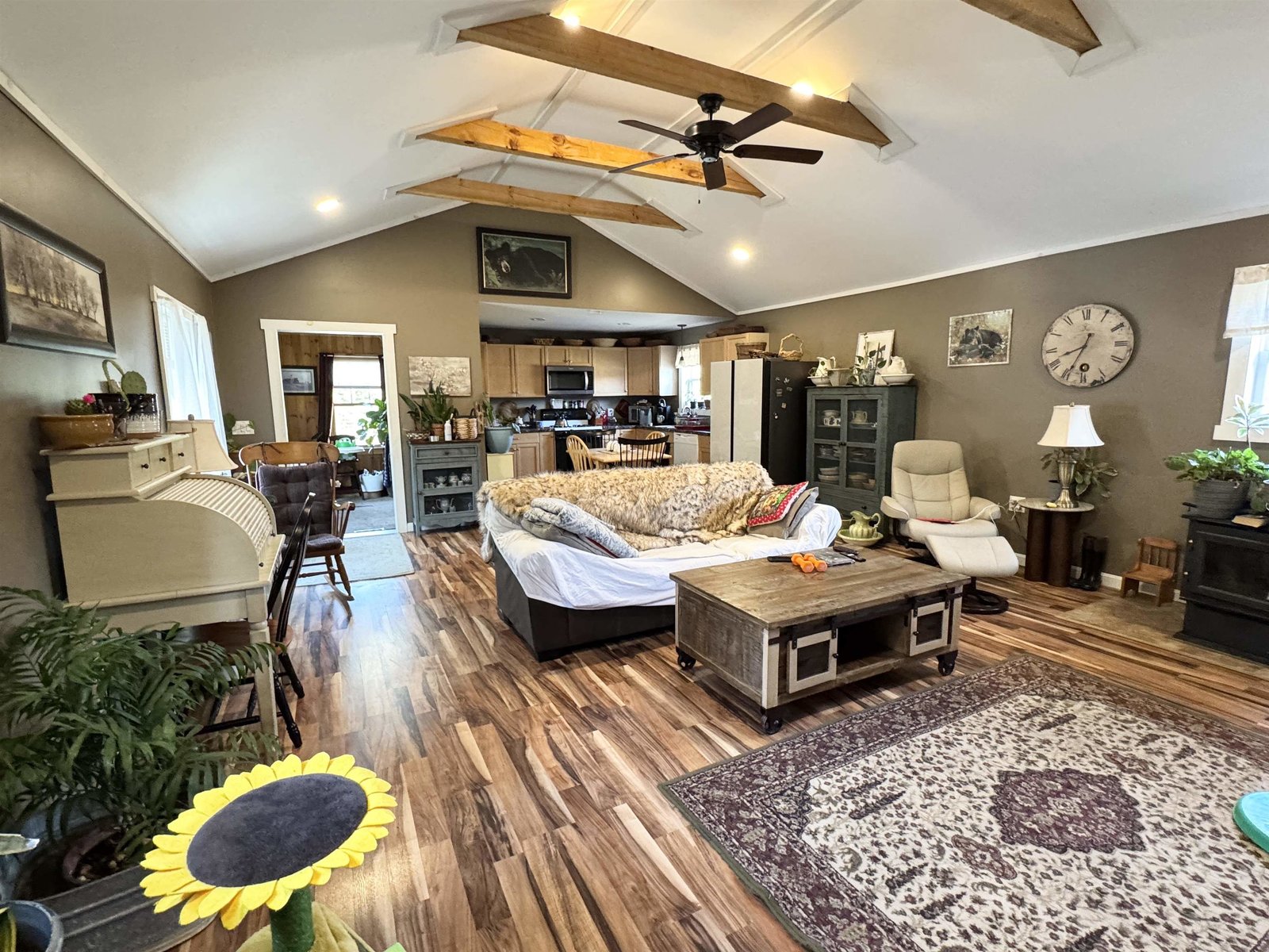 Living Area - Open Floor Plan