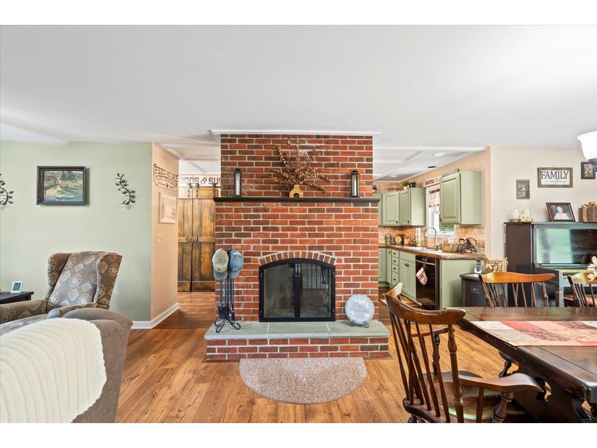 3992 Main Road
