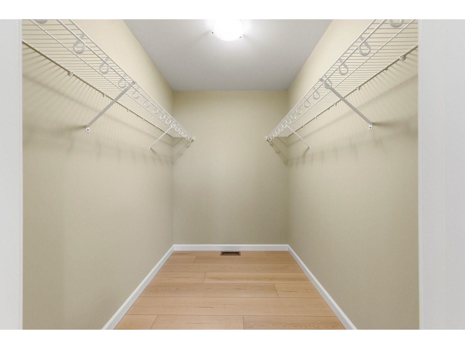 4 Barnabas Court, Unit Lot 4 AIKEN Plan