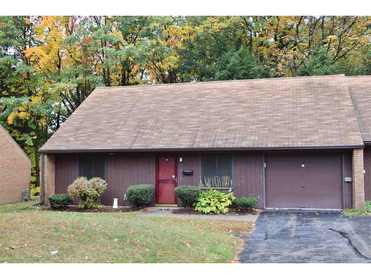 4 Cedar Glen North