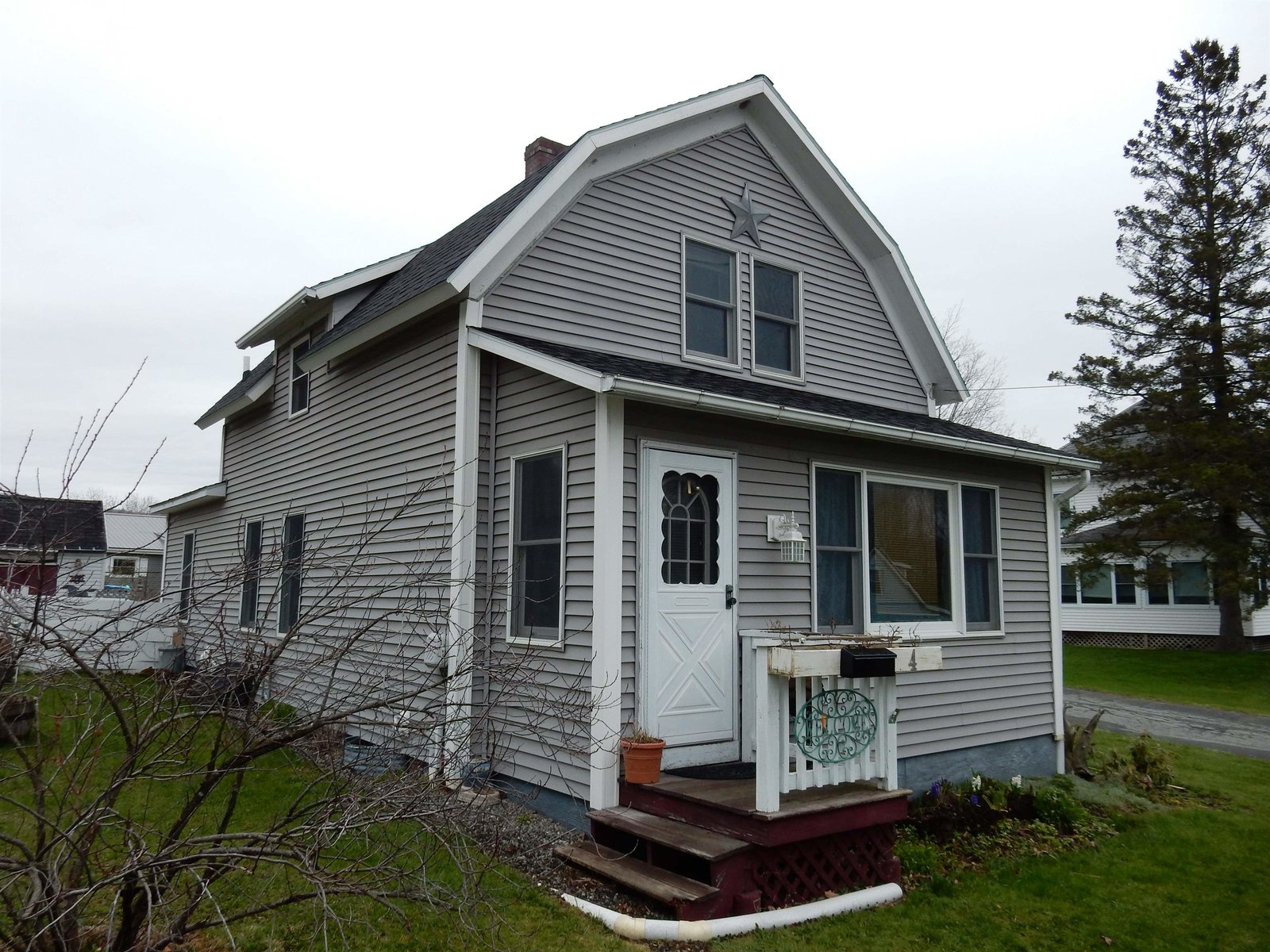 4 Chandler Avenue