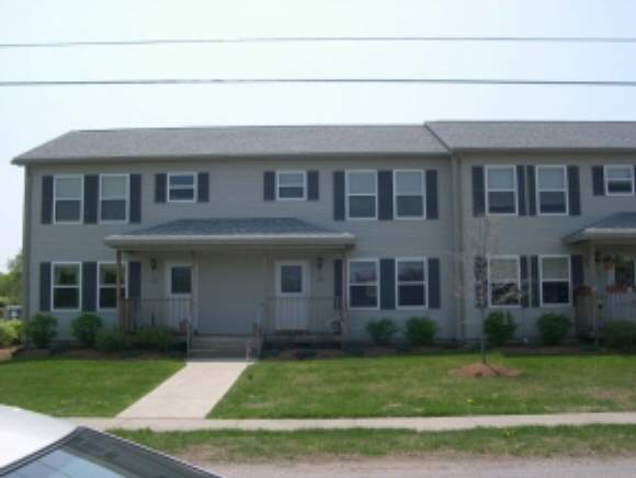 4 Checkerberry Sq, Unit 102