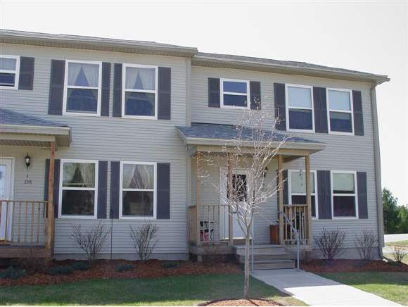 4 Checkerberry Sq, Unit 109