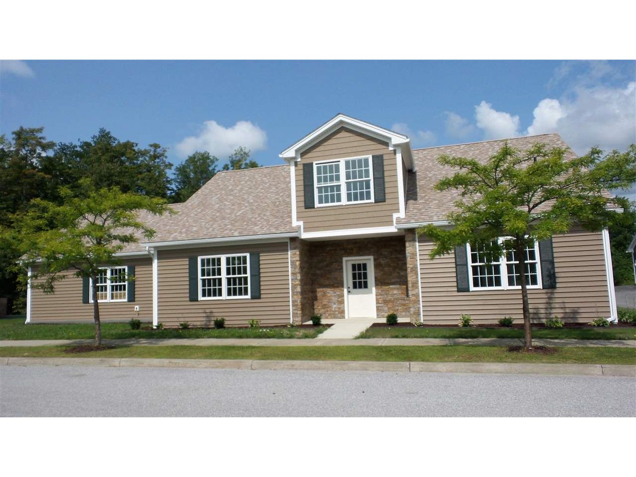 4 Daisy Lane, Unit 104