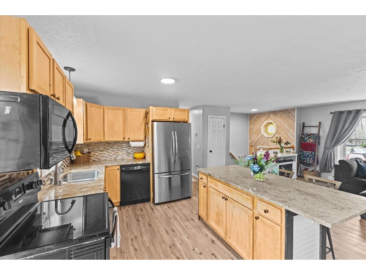 4 Delma Drive