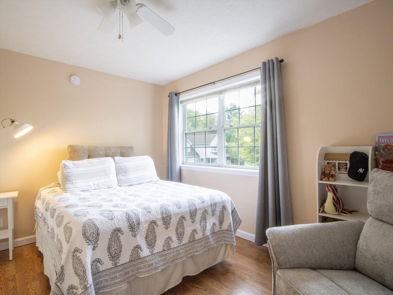 Second bedroom